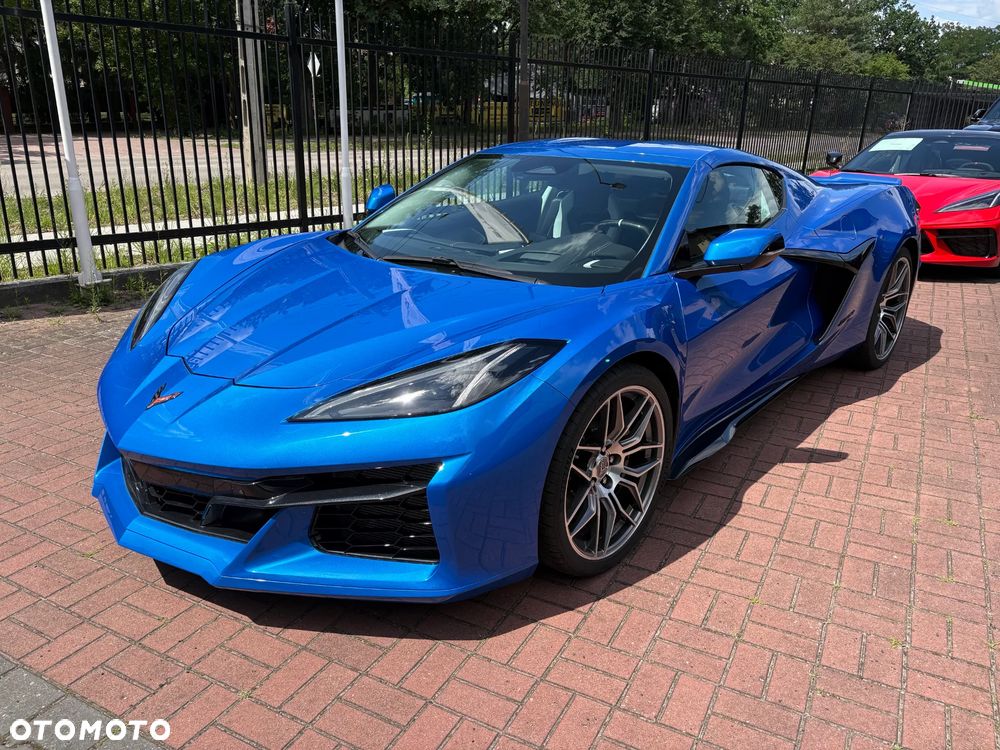 Chevrolet Corvette - 2