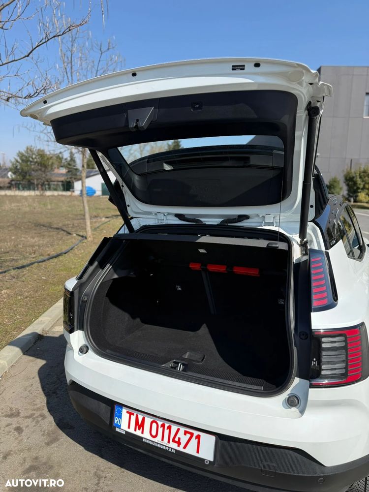 Volvo EX30 Single Motor RWD Plus - 2