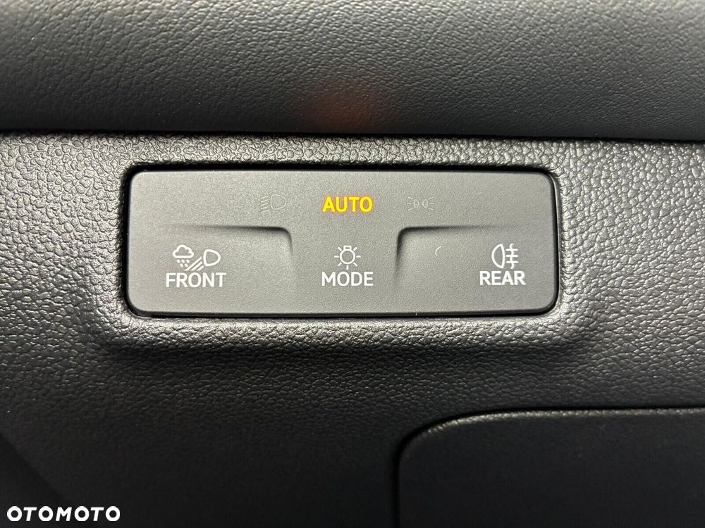 Volkswagen T-Roc - 22