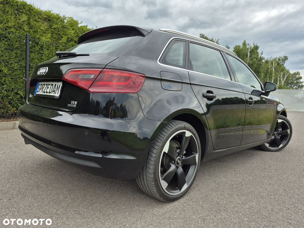 Audi A3 Sportback 2.0 TDI (clean diesel) quattro S line Sportpaket - 5