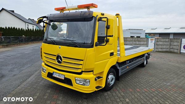 Mercedes-Benz 1018