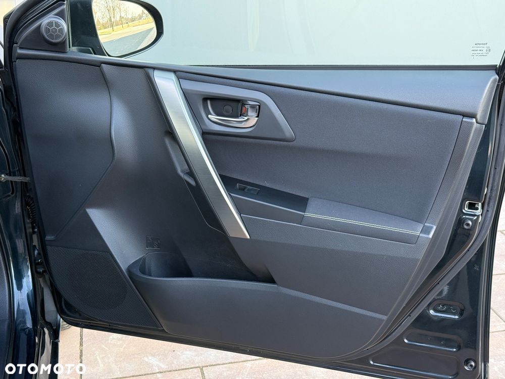 Toyota Auris 1.6 Life+ - 29