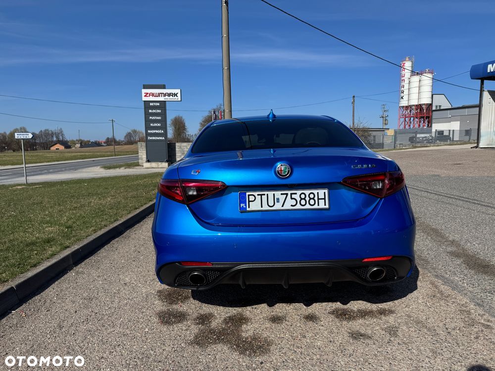 Alfa Romeo Giulia 2.0 Turbo Veloce Q4 - 11