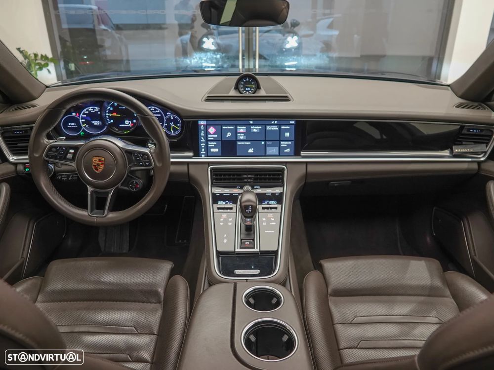 Porsche Panamera GTS - 24