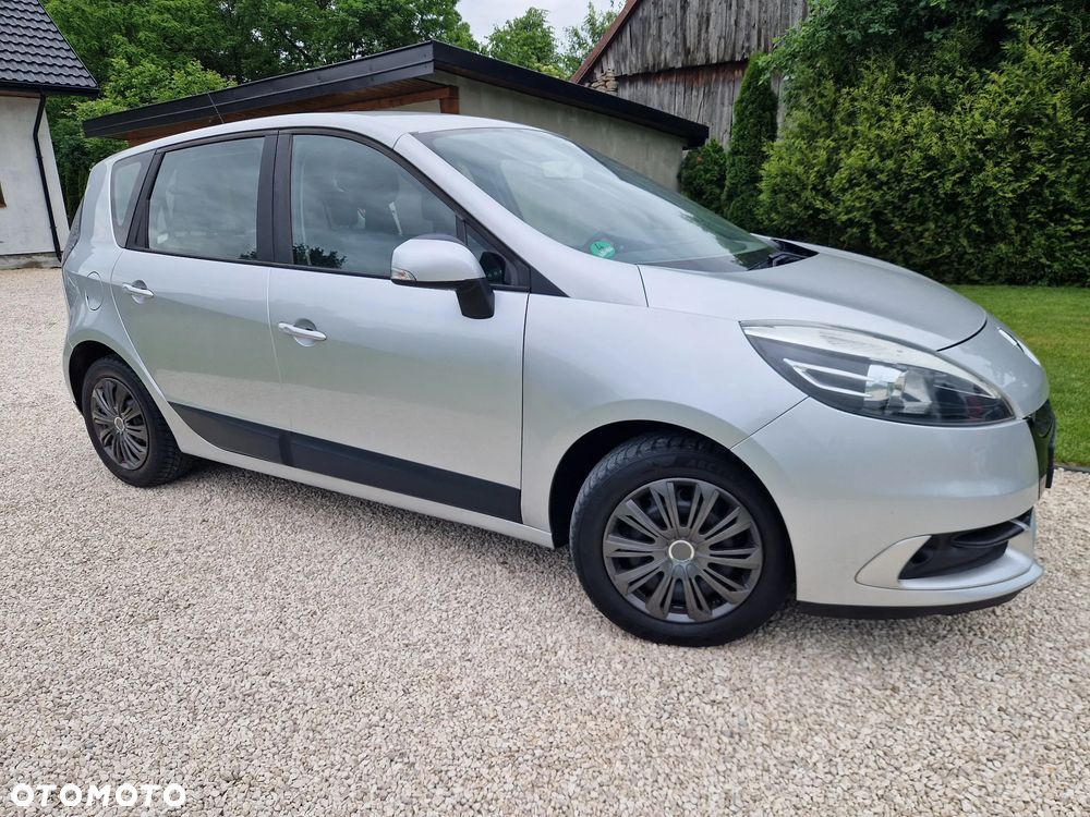 Renault Scenic 1.6 16V 110 TomTom Edition - 2