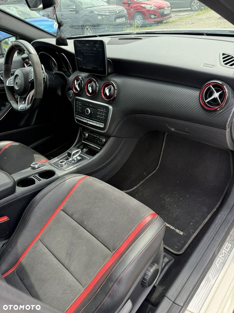 Mercedes-Benz Klasa A AMG 45 4Matic AMG Speedshift 7G-DCT - 18