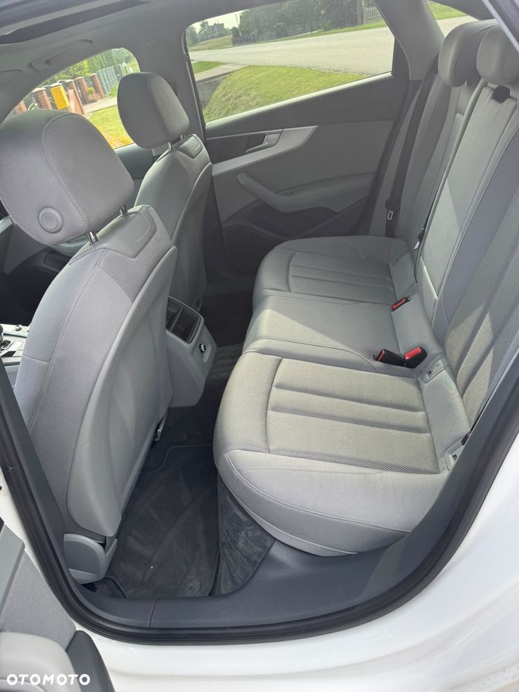 Audi A4 Limousine 2.0 TDI S tronic - 21