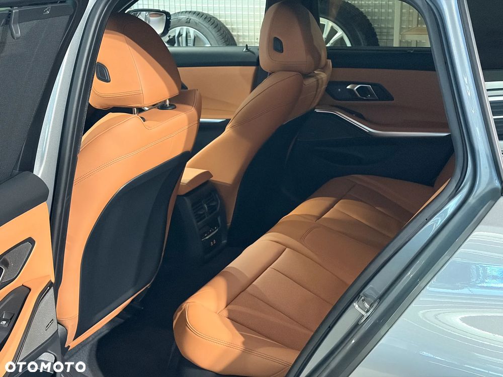 BMW Seria 3 330d xDrive mHEV M Sport sport - 24