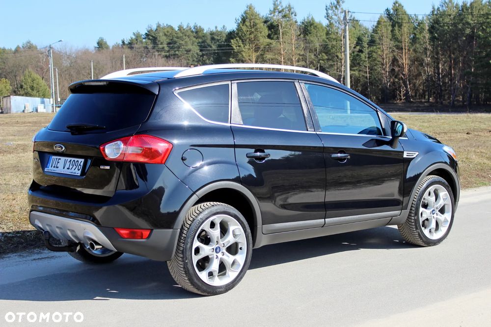 Ford Kuga 2.0 TDCi 2x4 Titanium - 8