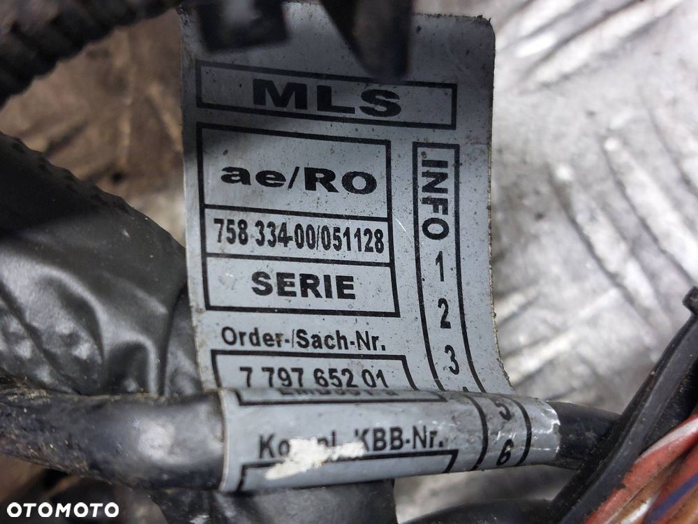 WIĄZKA OKABLOWANIE SILNIKA BMW E90 318d 2.0 D 779682801 779765201 - 3