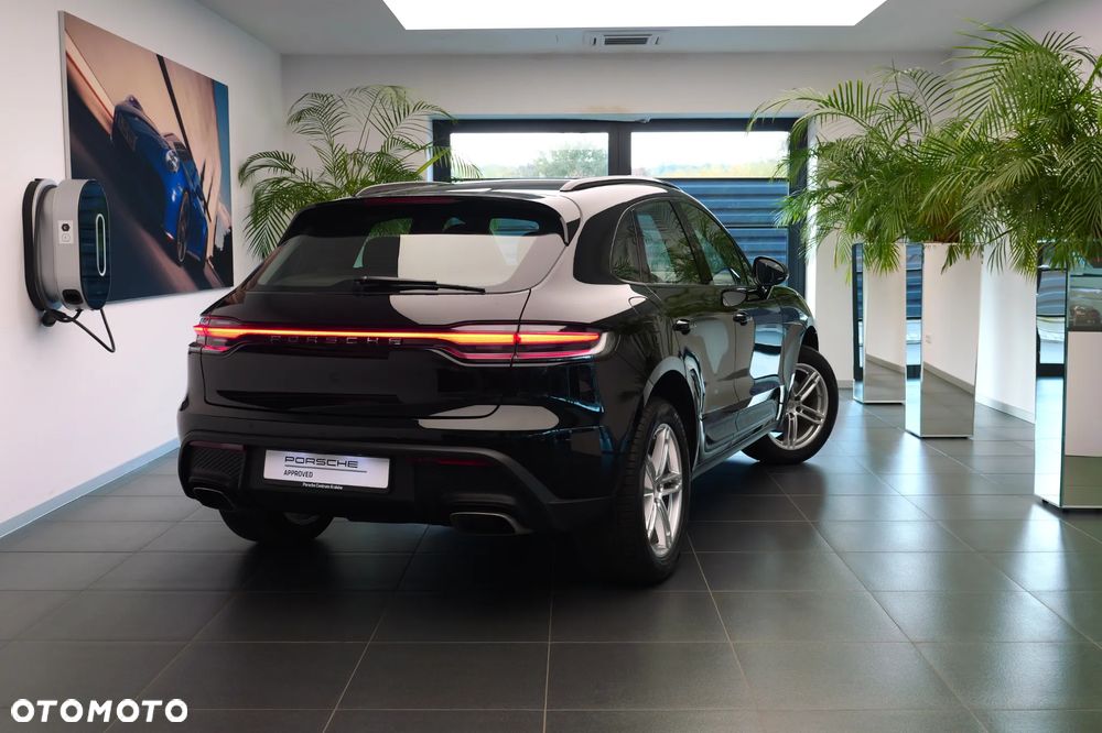 Porsche Macan Standard - 4