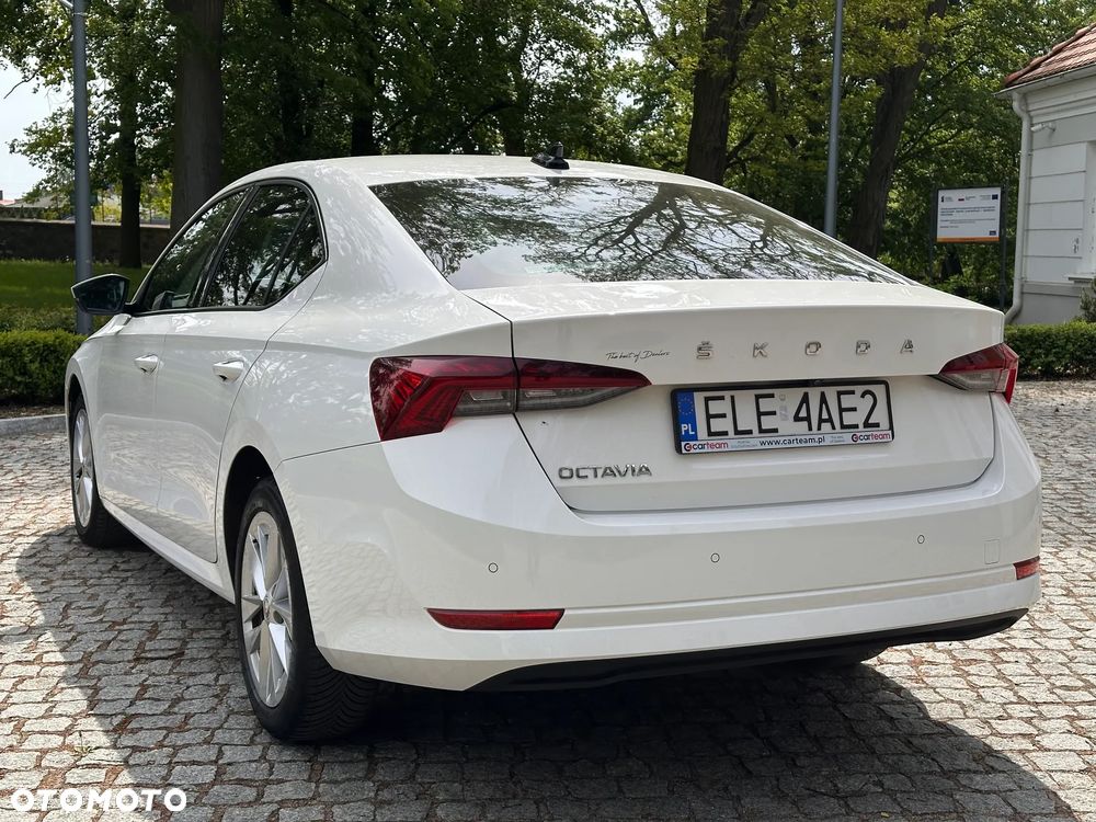 Skoda Octavia 2.0 TDI Ambition - 14