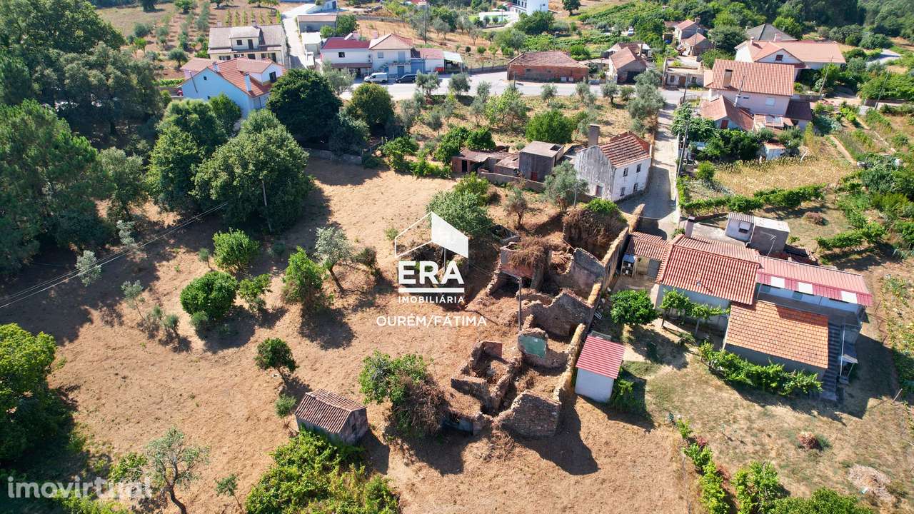 Terreno com Ruína com cerca de dois Hectares - Grande imagem: 3/16