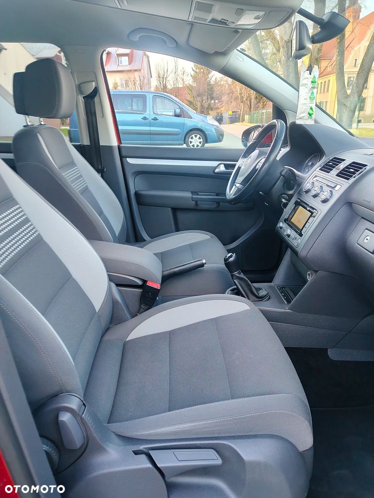 Volkswagen Touran 1.6 TDI DPF BlueMotion Technology Life - 11
