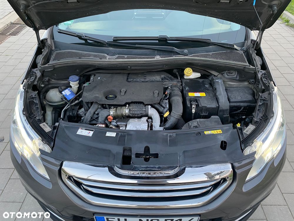 Peugeot 2008 1.6 e-HDi Allure S&S - 4