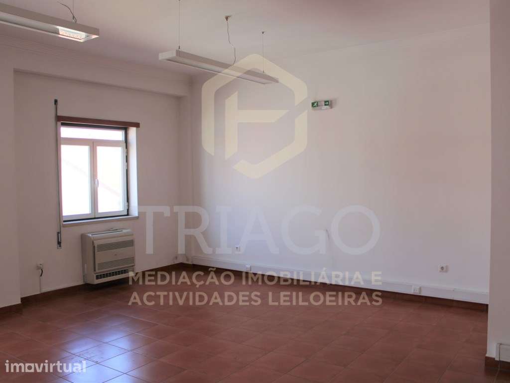 Escritório com 47,65 m2 no Centro de Benavente - Grande imagem: 5/10
