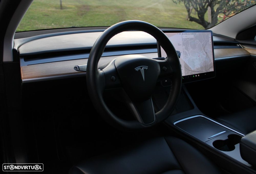 Tesla Model 3 - 28