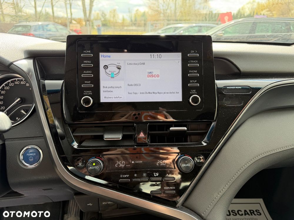 Toyota Camry 2.5 Hybrid Comfort CVT - 26