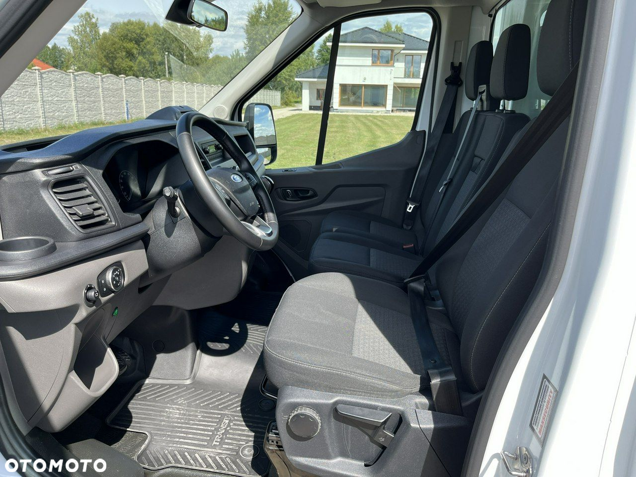 Ford Transit - 11