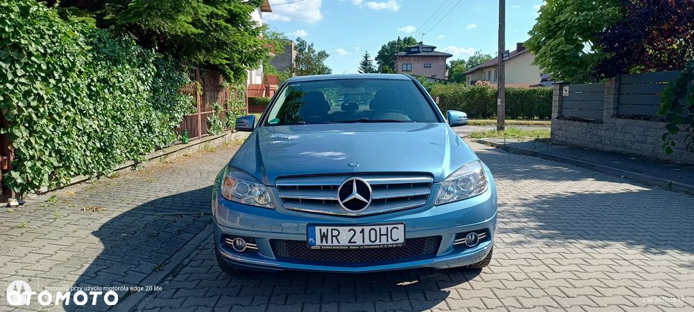 Mercedes-Benz Klasa C 180 CGI BlueEff Avantgarde - 1