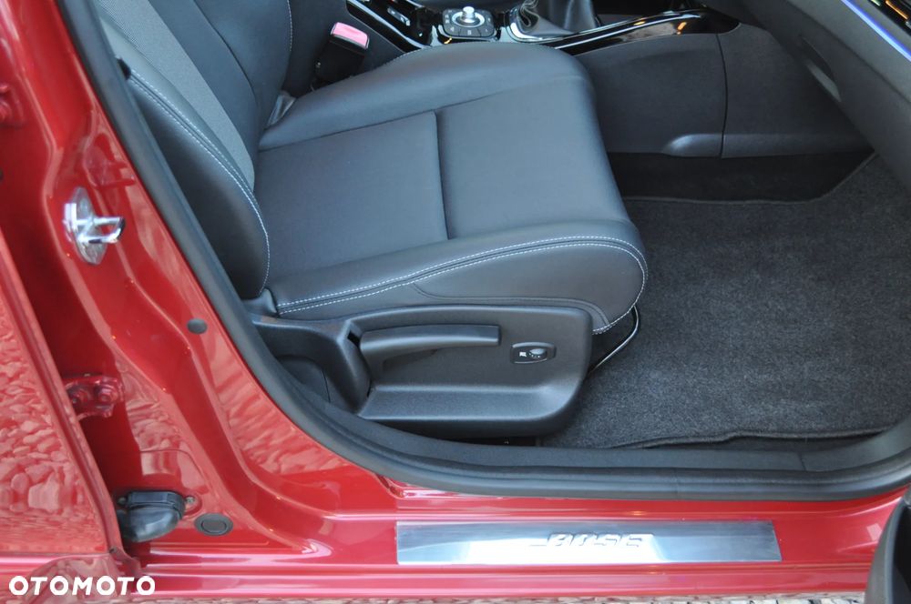 Renault Megane ENERGY TCe 115 Start & Stop Bose Edition - 31