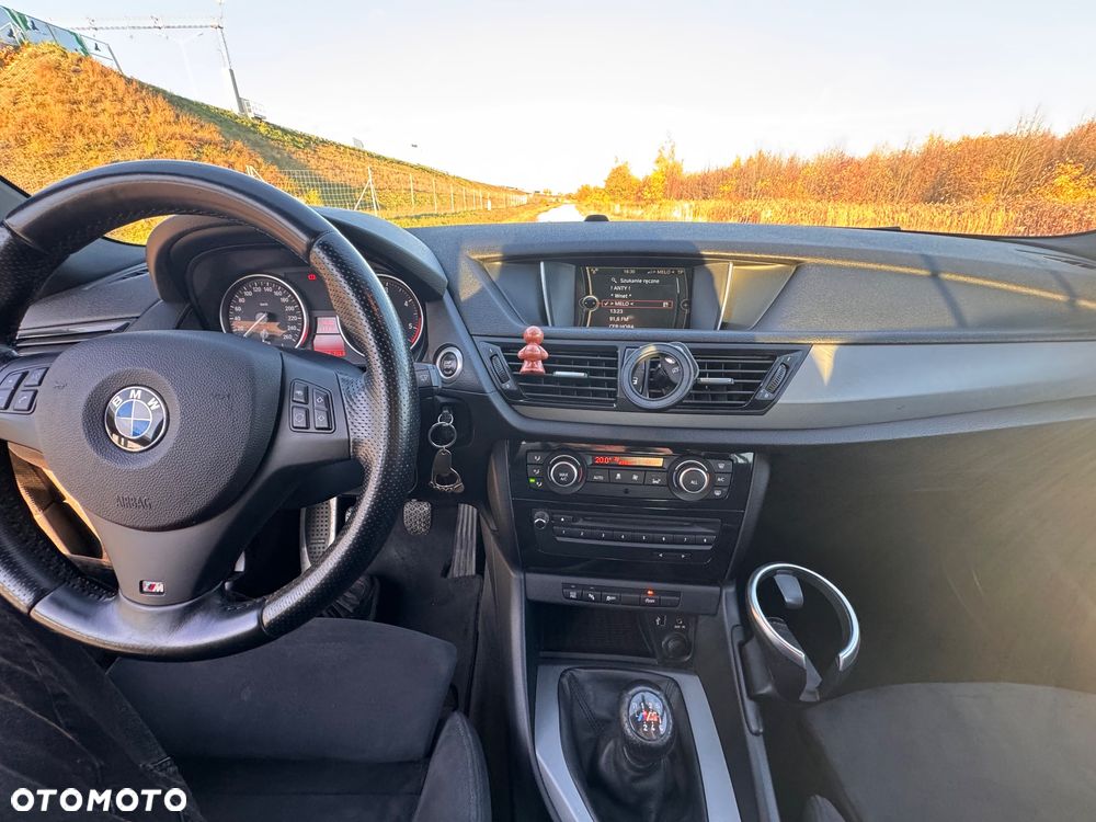 BMW X1 sDrive18d - 8