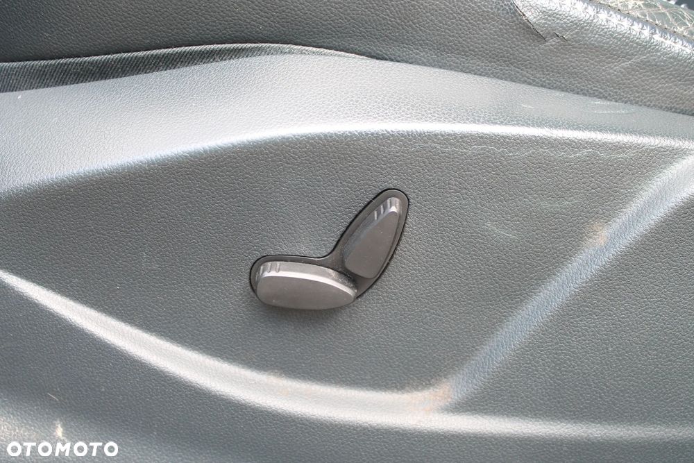Ford C-MAX 1.6 TDCi Start-Stop-System Titanium - 13