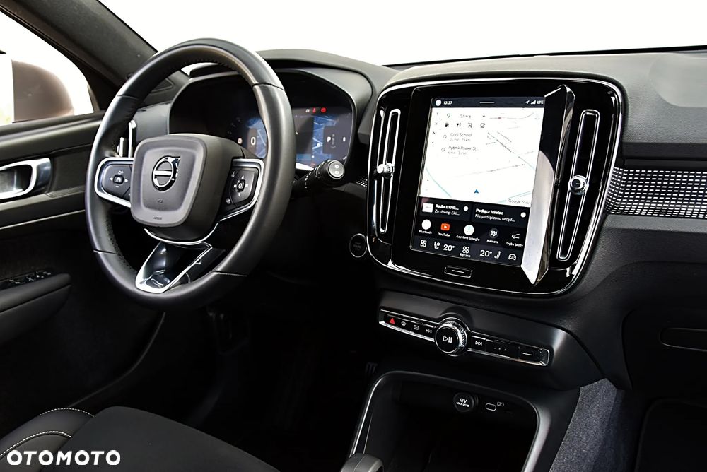 Volvo XC 40 B4 Core - 38