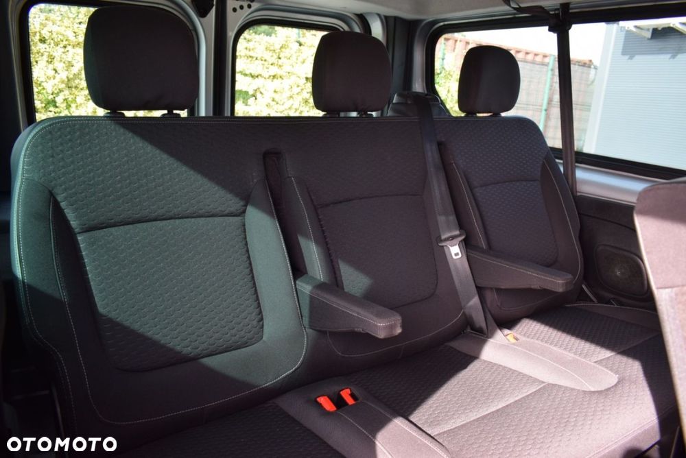 Opel Vivaro - 23