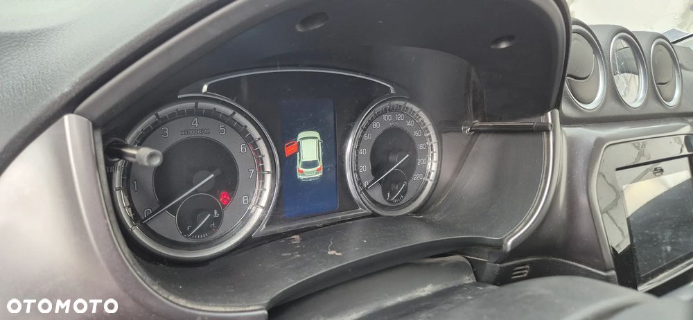 Suzuki Vitara 1.0 Boosterjet Premium 4WD - 24
