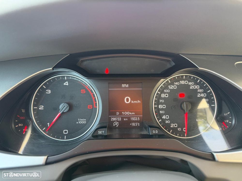 Audi A4 2.0 TDI S Edition Business Line Plus - 9