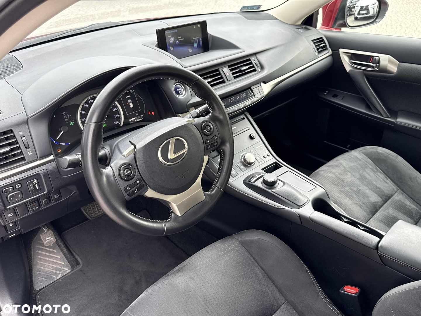 Lexus CT - 13