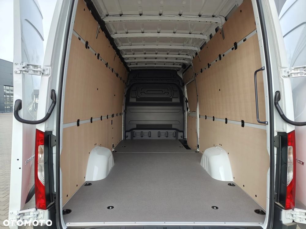 Mercedes-Benz Sprinter 317 CDI Furgon PRO długi 4325 mm L3H2 - 14