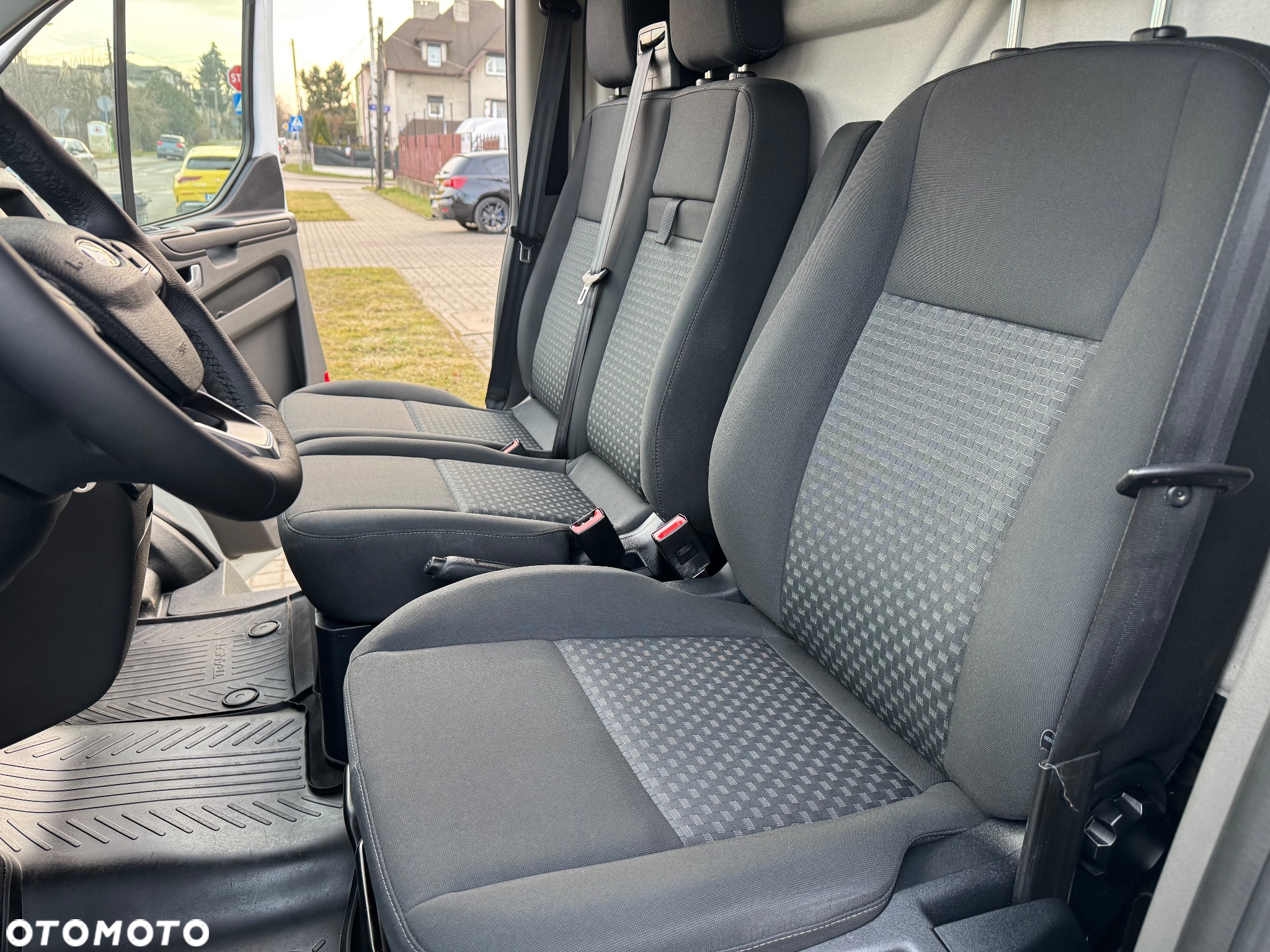 Ford Transit Custom - 13