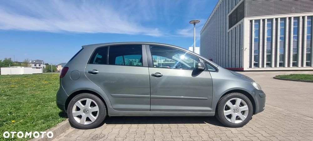 Volkswagen Golf Plus 1.6 FSI Comfortline - 8