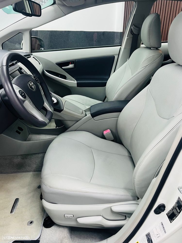 Toyota Prius 1.8 Premium+Pele+GPS - 32