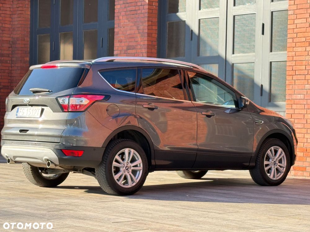 Ford Kuga - 13