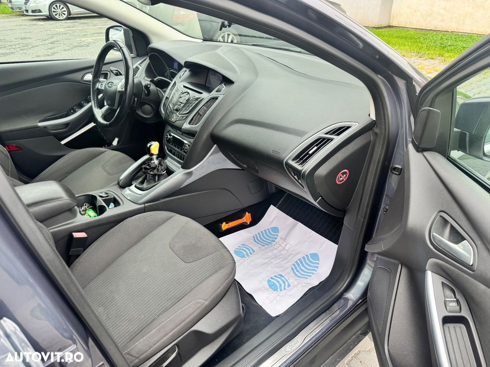 Ford Focus 1.6 TDCI DPF Titanium - 3
