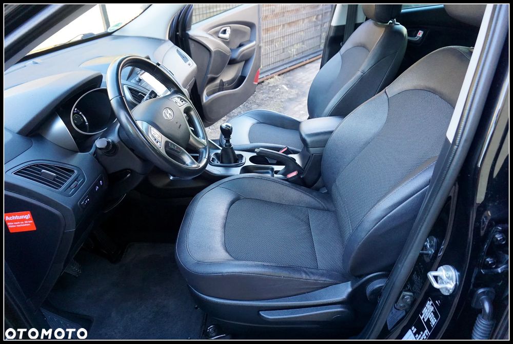 Hyundai ix35 1.7 CRDi 2WD blue Trend - 12