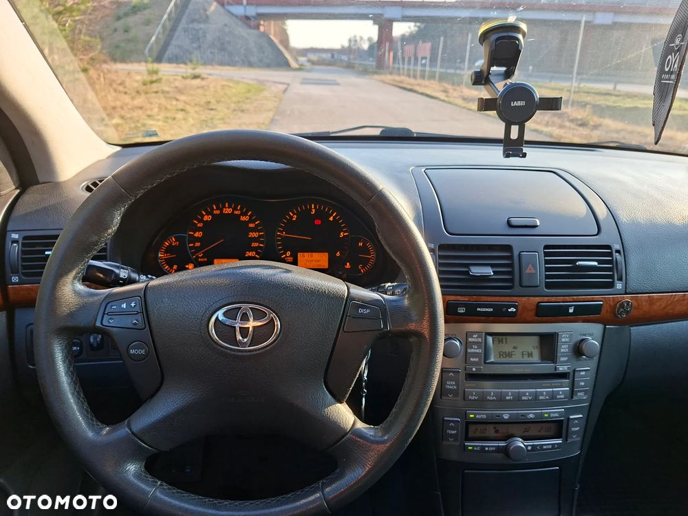 Toyota Avensis 2.0 D-4D Luna - 7