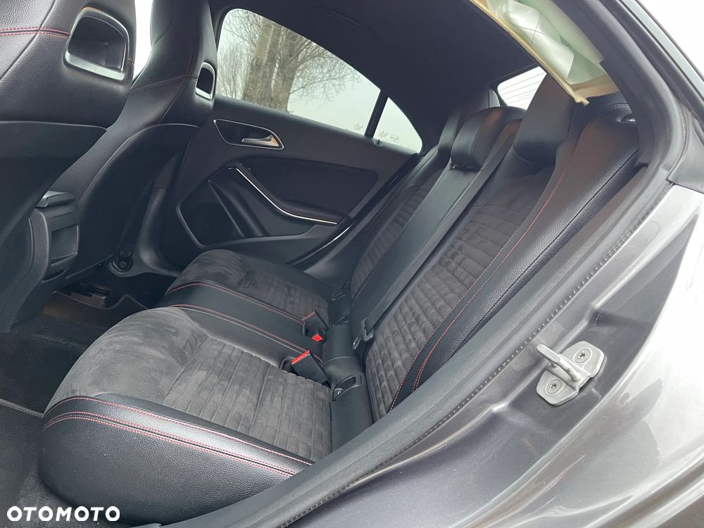 Mercedes-Benz CLA 180 d 7G-DCT AMG Line - 18