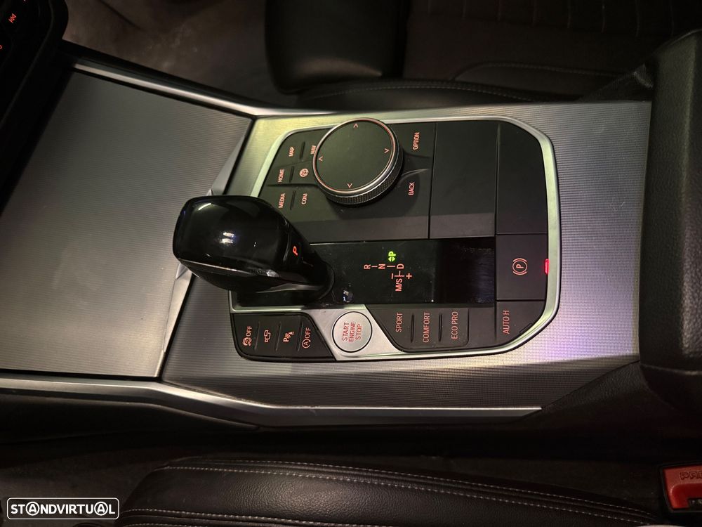 BMW 320 d xDrive Auto - 12