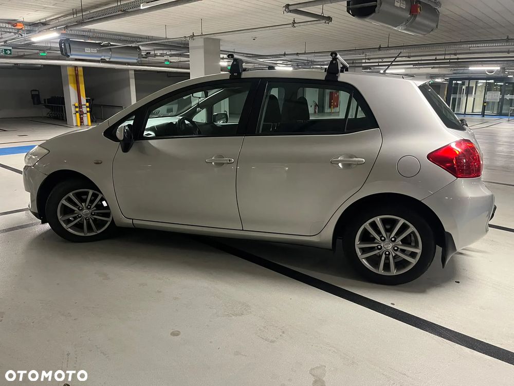 Toyota Auris 1.6 VVT-i Premium - 9