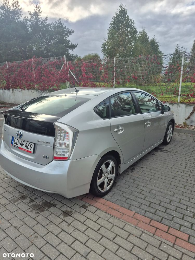 Toyota Prius 2010 photo 3