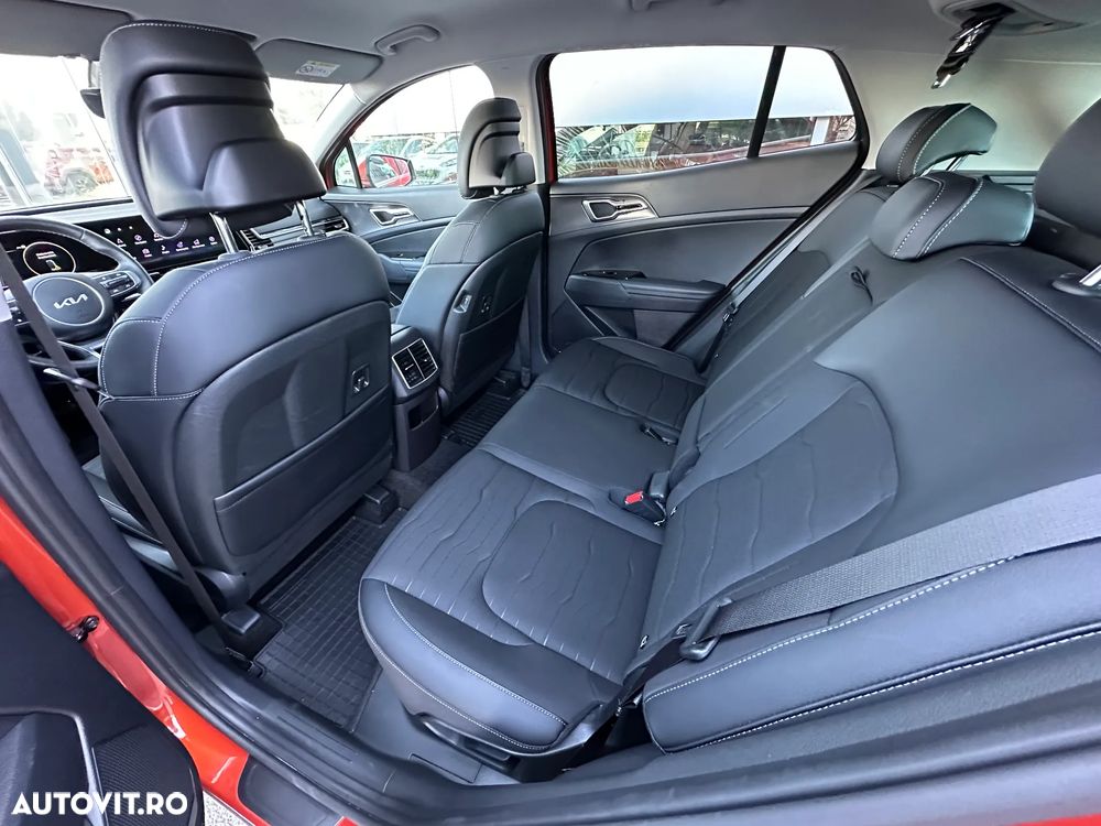 Kia Sportage 1.6 T-GDI 6MT HP 4x2 MHEV Style - 8