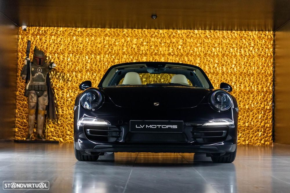 Porsche 911 Série F - 11