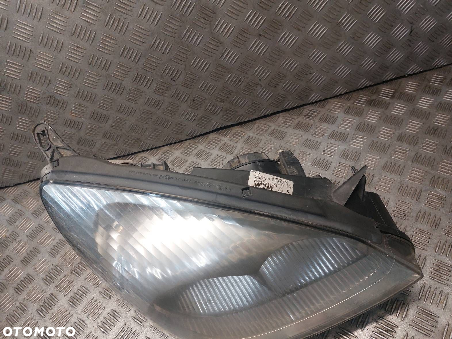 LAMPA PRAWY PRZÓD CITROEN C5 I 9632664780 - 3