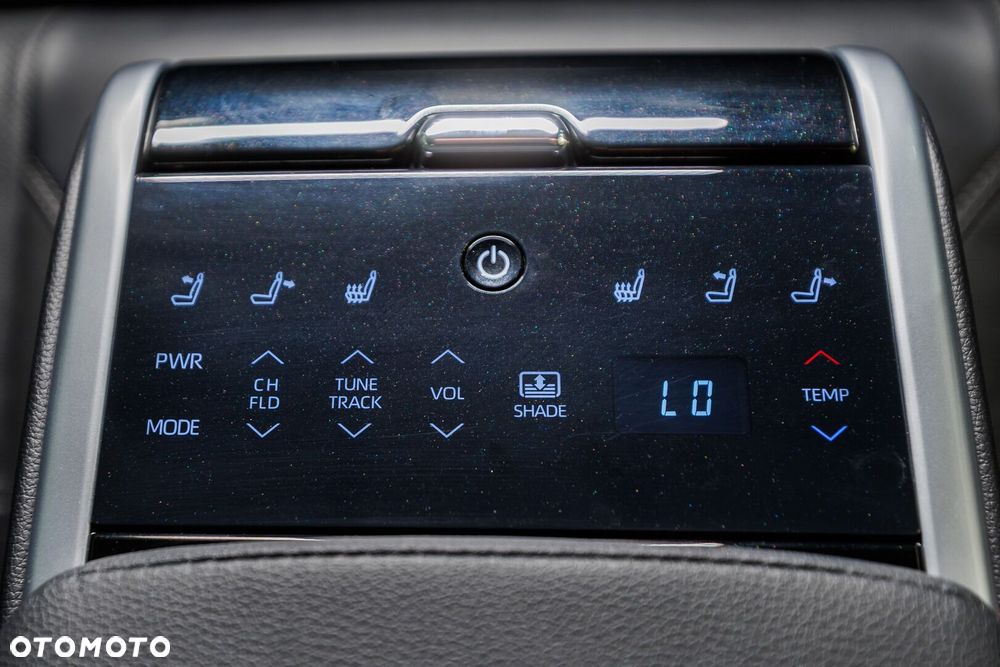 Toyota Camry - 22