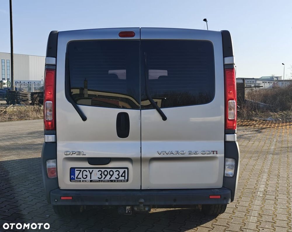 Opel Vivaro - 6