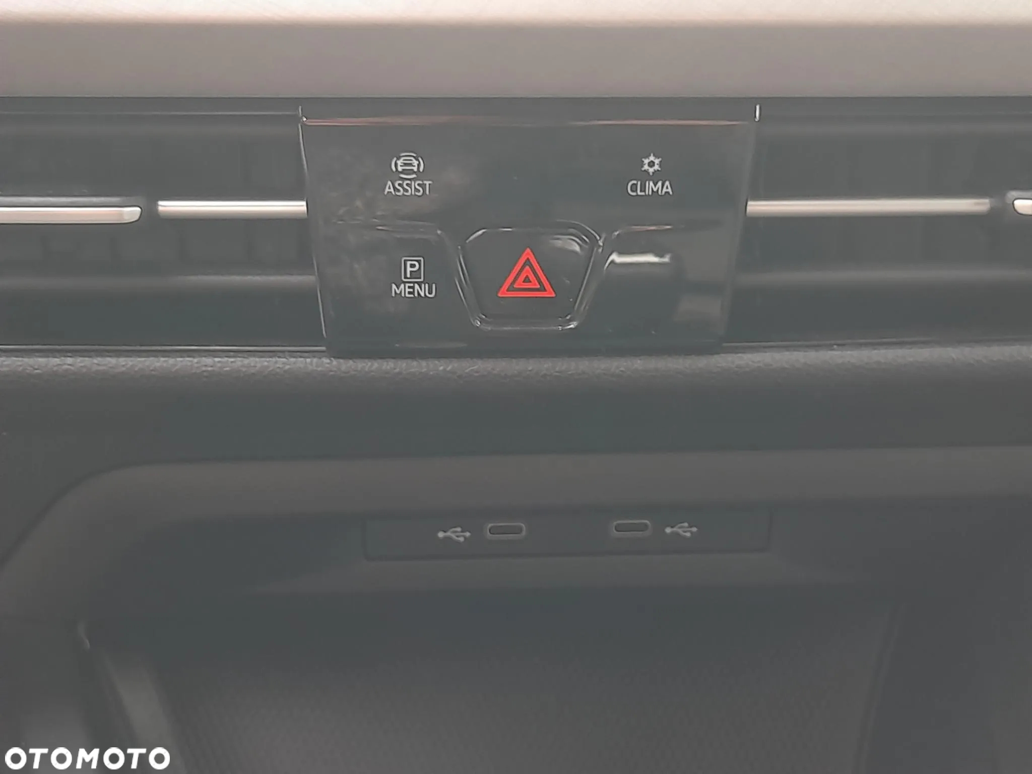 Volkswagen Golf VIII 1.5 TSI EVO Life - 19